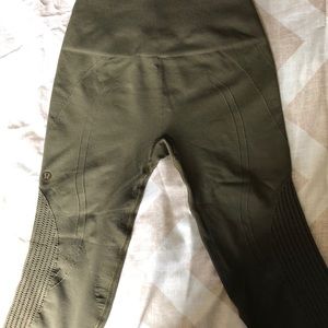 lululemon ebb and flow crop